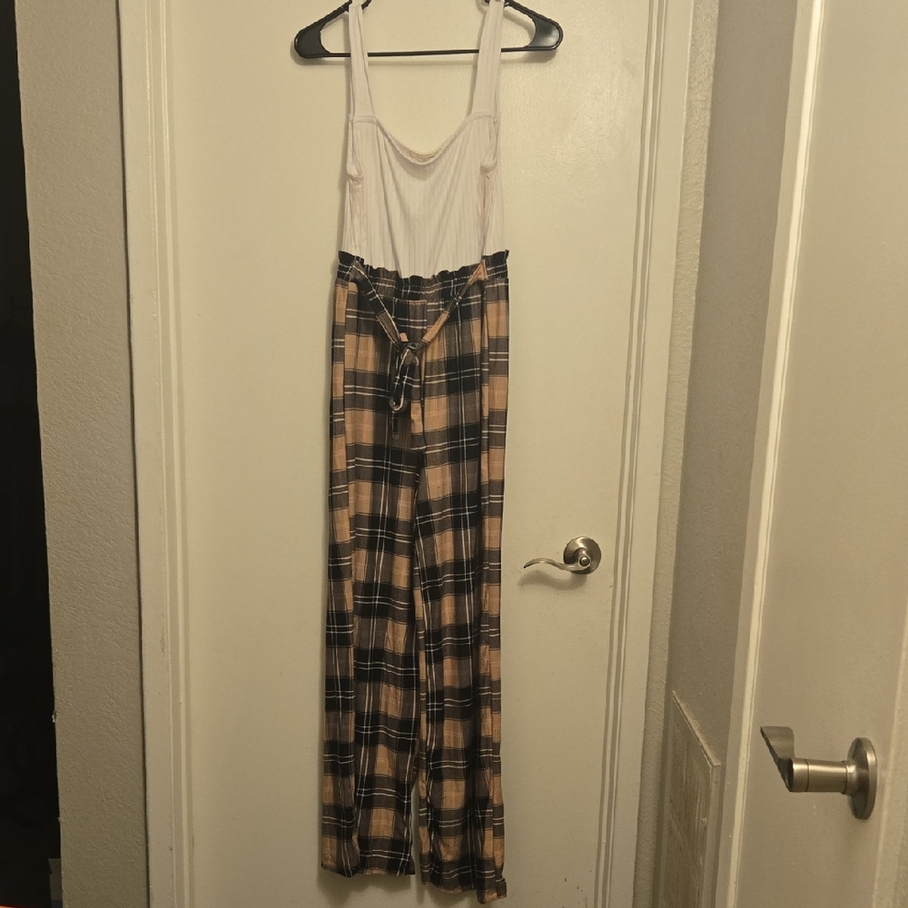 Chic Plaid Jumpsuit with White Top